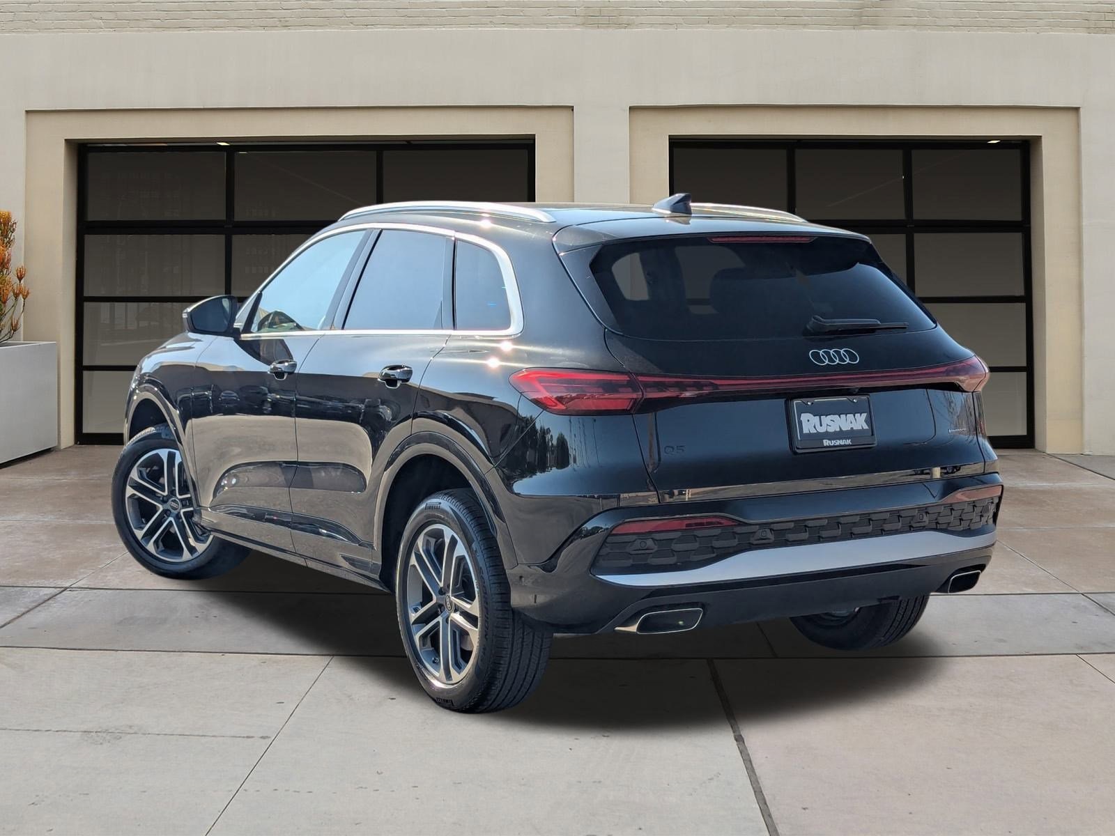 2025 Audi Q5 Premium photo 3