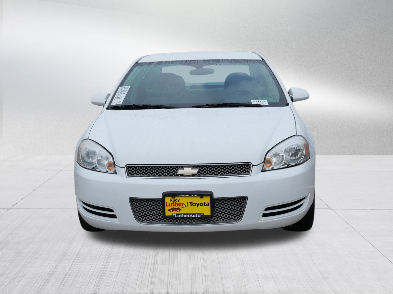2016 Chevrolet Impala Limited LS Fleet photo 2