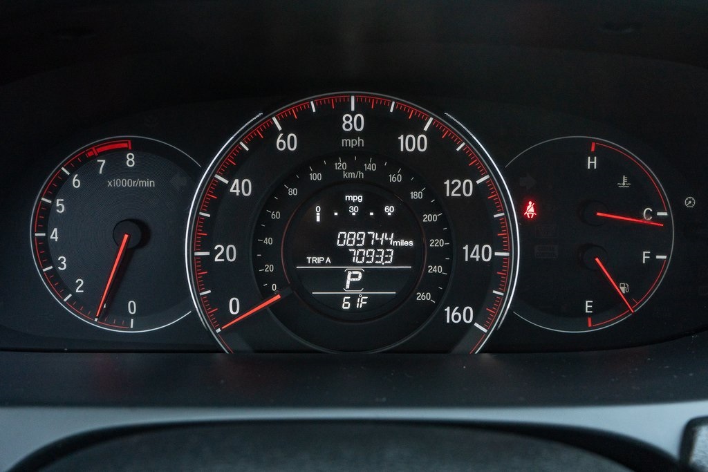 2016 Honda Accord Sport photo 3
