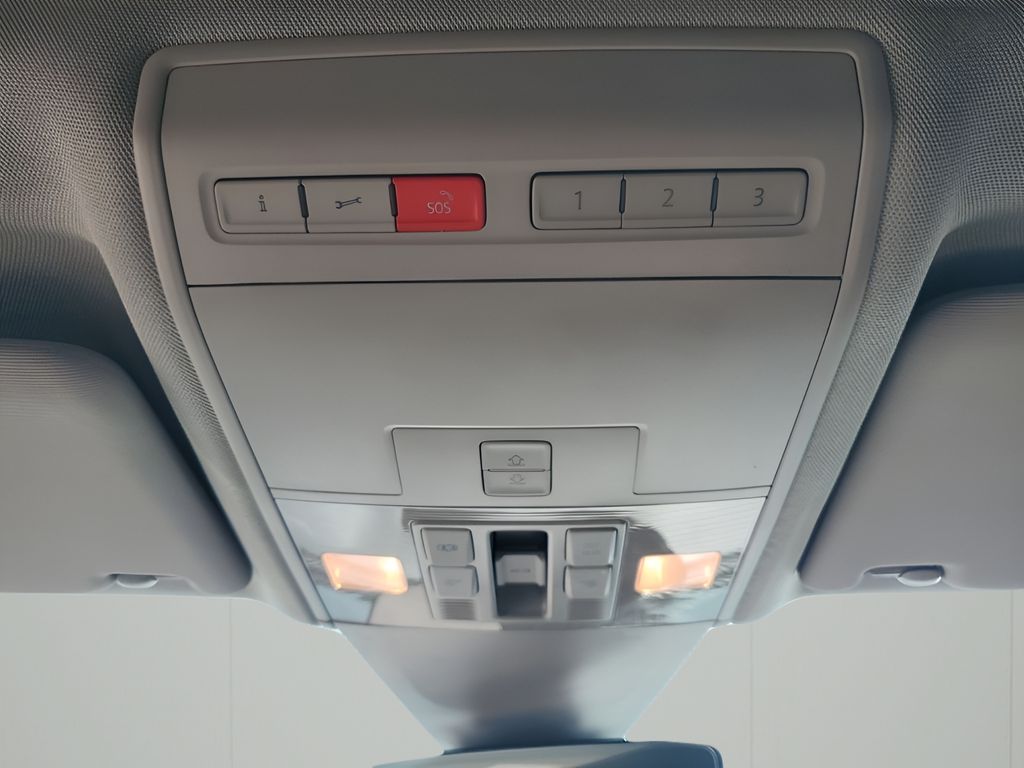 2019 Volkswagen Atlas V6 SEL photo 39
