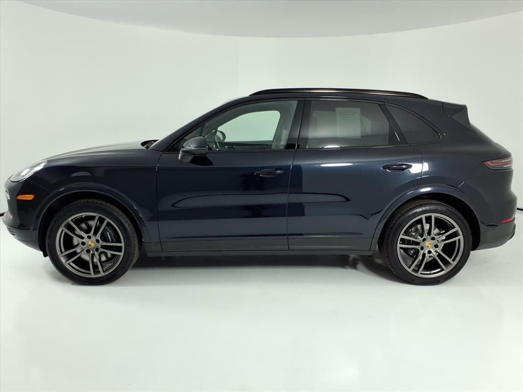 2023 Porsche Cayenne Base's photo