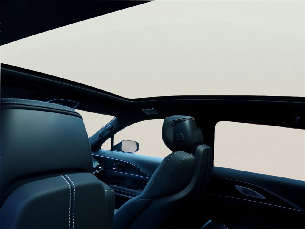 2026 Cadillac Lyriq photo 8