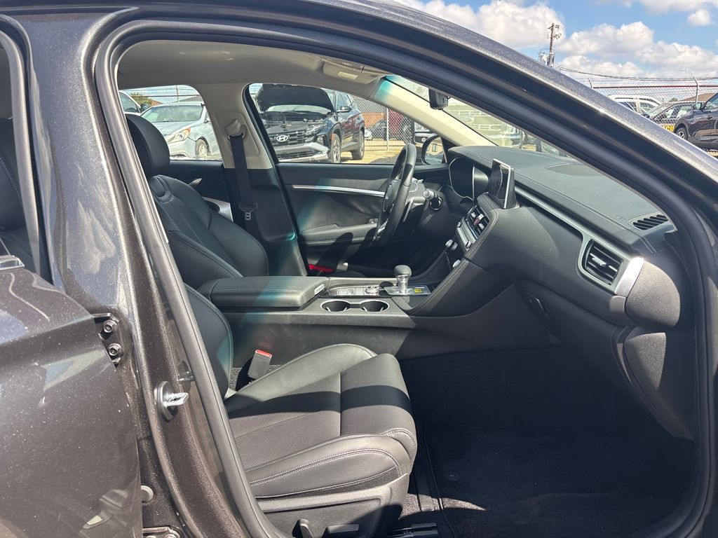2026 Genesis G70 2.5T photo 4