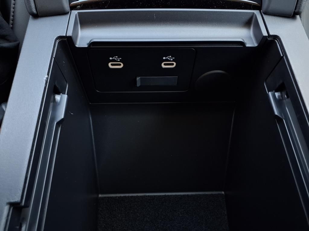 2025 Mazda Mazda3 Sedan 2.5 s Preferred photo 9