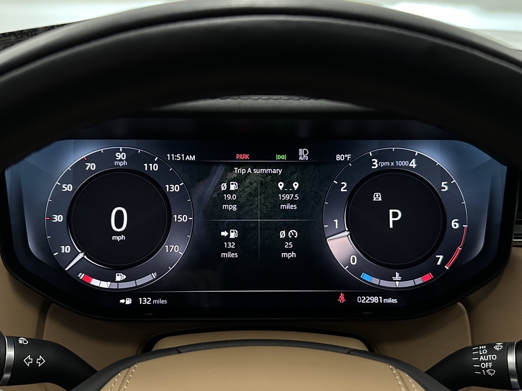 2023 Land Rover Range Rover SE photo 26