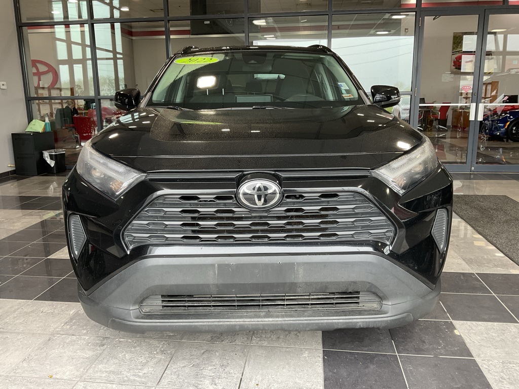 Used 2022 Toyota RAV4 XLE with VIN 2T3P1RFV9NW272746 for sale in Kansas City
