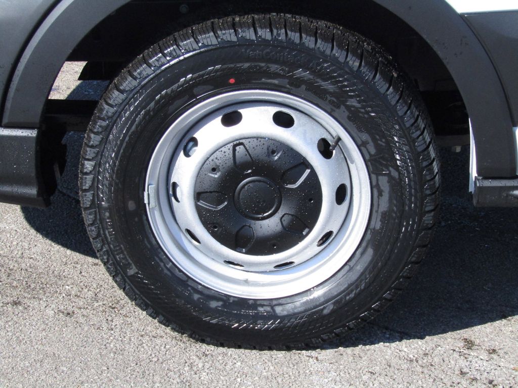 2025 Ford Transit Cargo Van photo 4