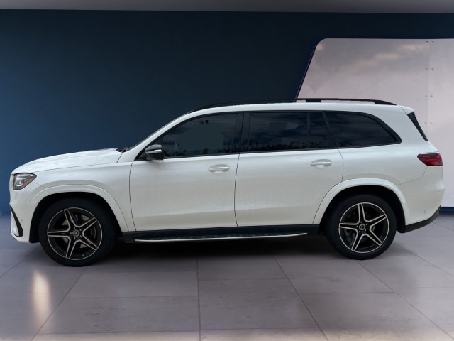 2024 Mercedes Benz GLS 450 4MATIC photo 2