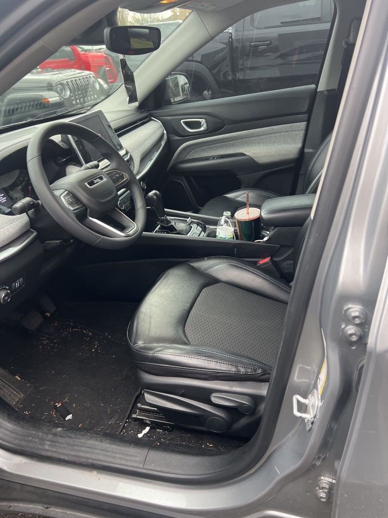 2022 Jeep Compass North Edition Latitude photo 4