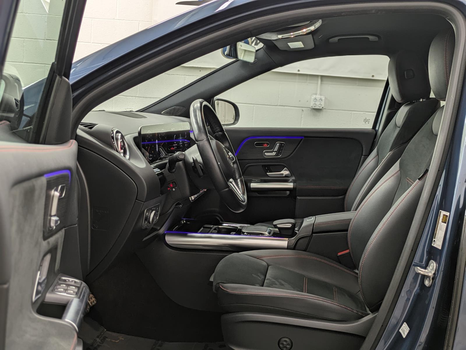2023 Mercedes Benz GLA 250 4MATIC photo 2