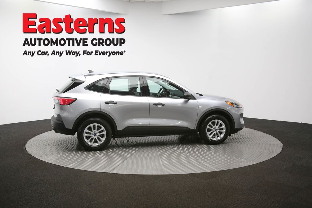 2022 Ford Escape S photo 32