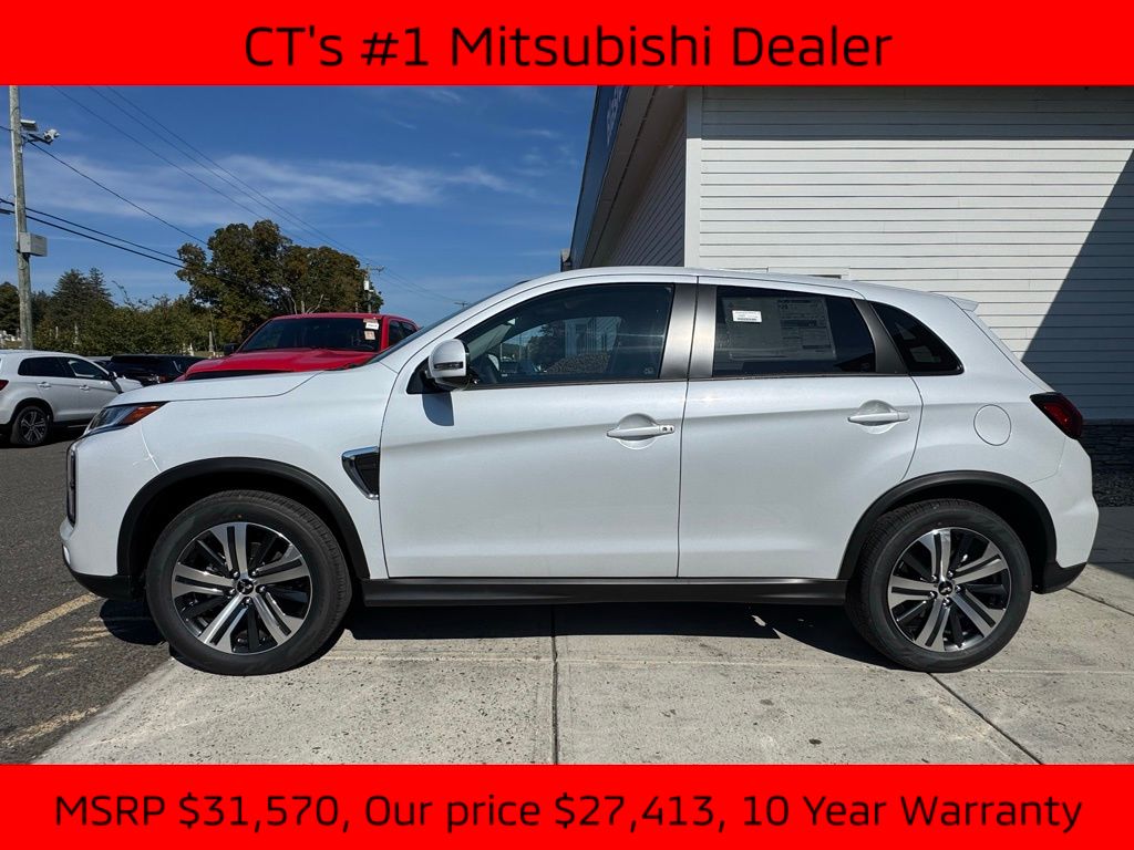 2025 Mitsubishi Outlander Sport SE photo 3