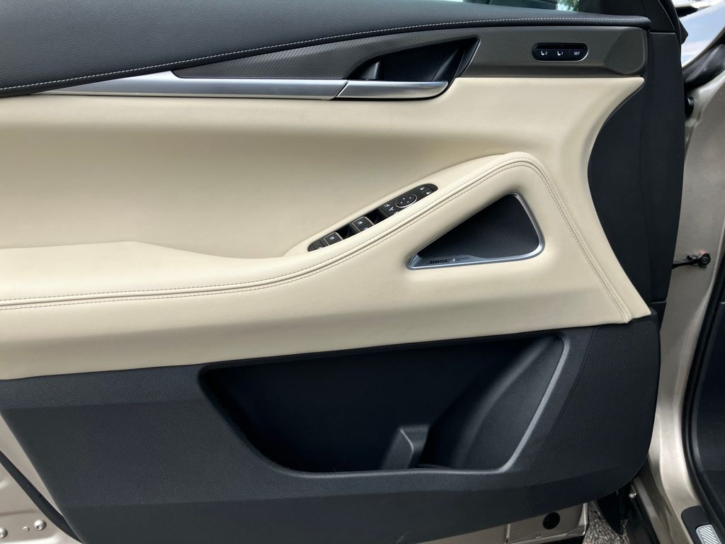 2022 Infiniti QX60 Luxe photo 28