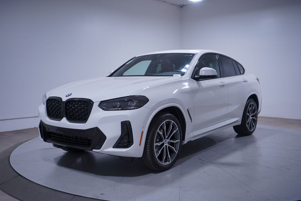 2025 BMW X4 30i's photo