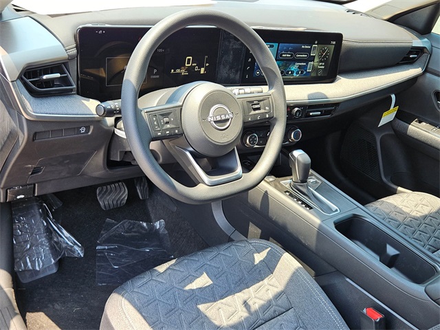 2025 Nissan Kicks SV photo 5