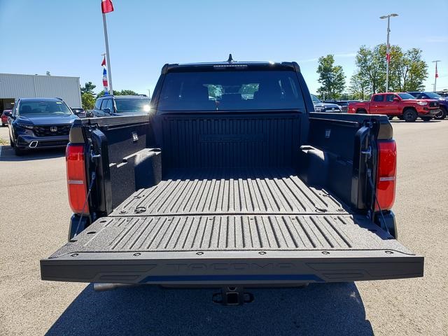 2025 Toyota Tacoma TRD Sport 4x4 Double Cab photo 17