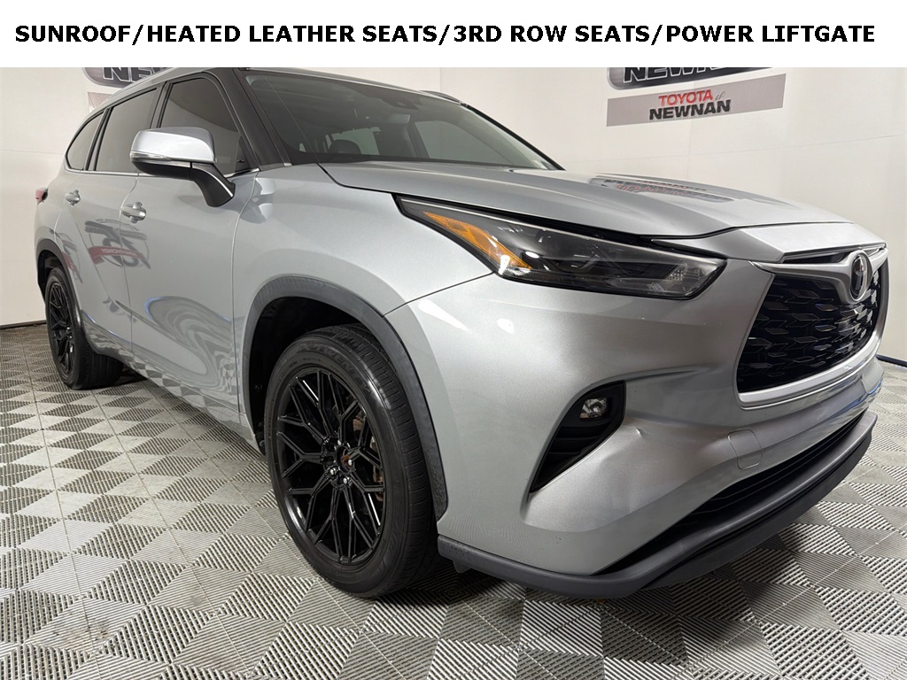 2021 Toyota Highlander XLE's photo