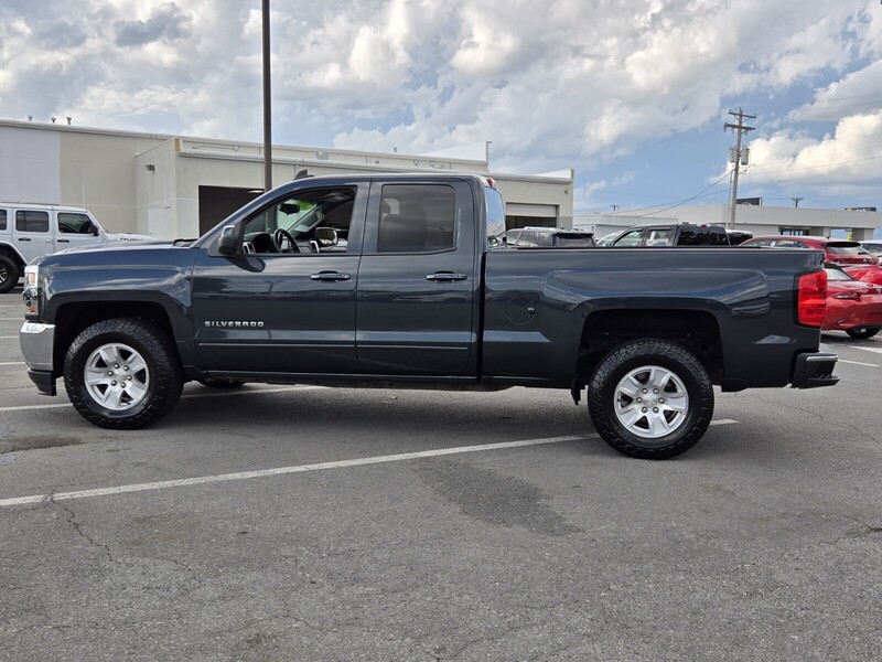 2019 Chevrolet Silverado 1500 LT photo 6