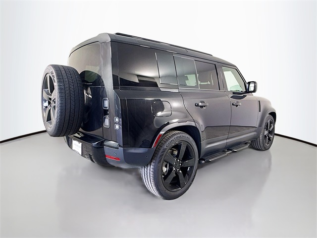 2026 Land Rover Defender 110 S photo 3