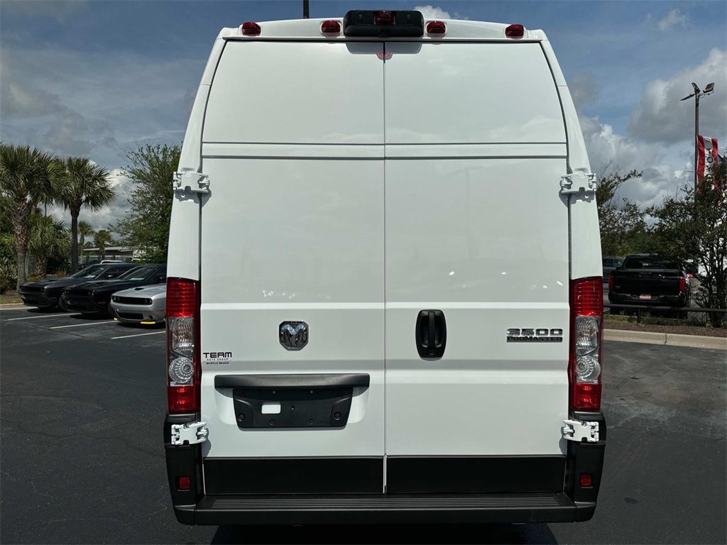 2024 Ram ProMaster 3500 photo 3