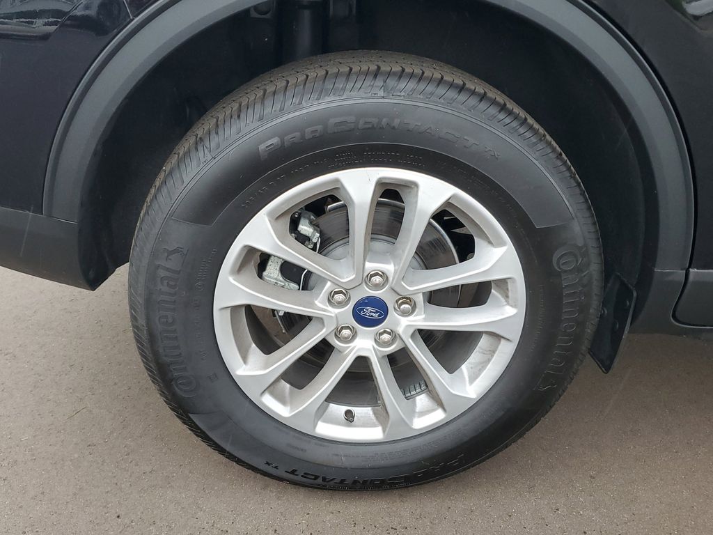 2022 Ford Escape SE photo 3