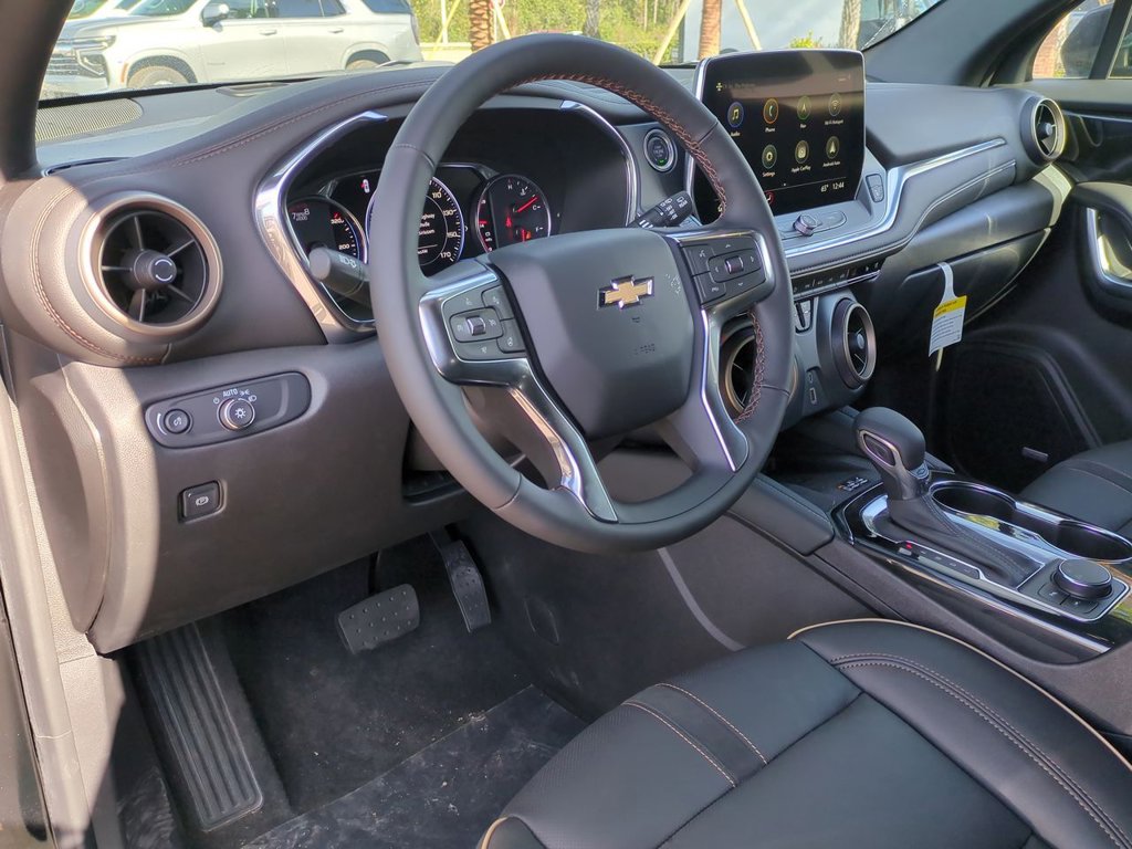 2025 Chevrolet Blazer Premier photo 9