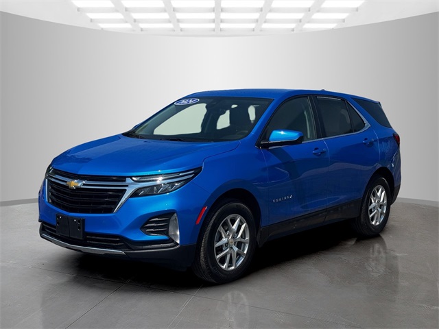 2024 Chevrolet Equinox LT photo 3