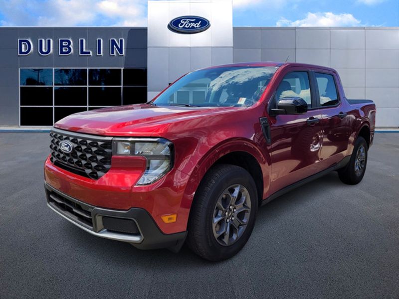2025 Ford Maverick XLT photo 2