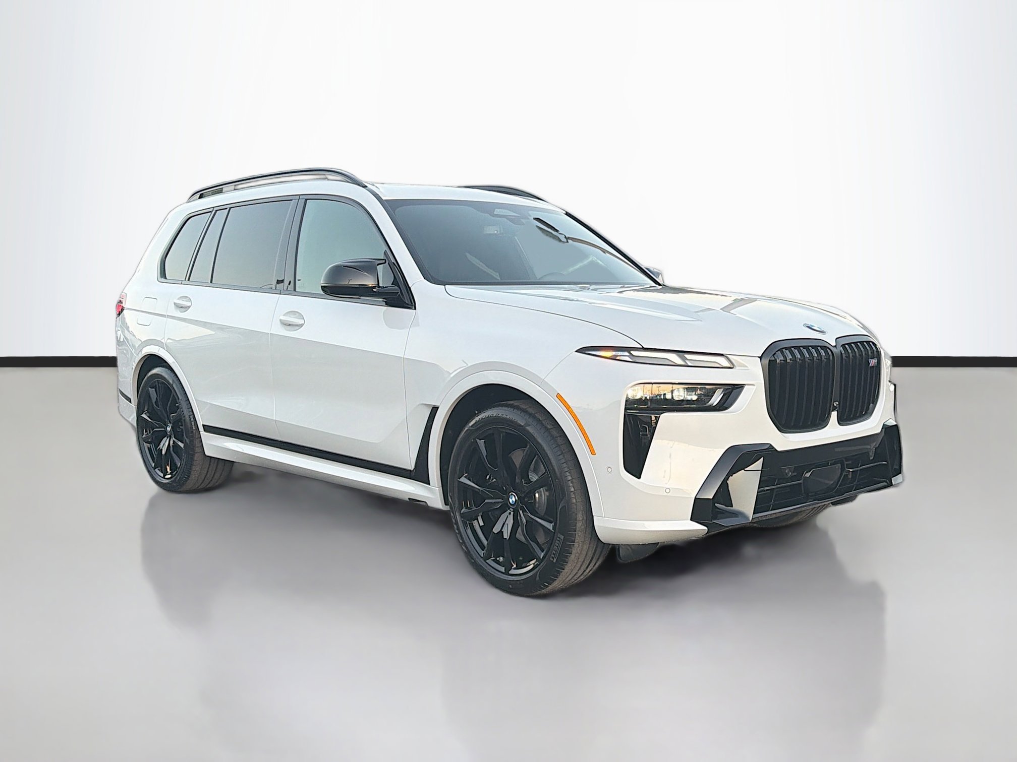 2026 BMW X7 M60i's photo