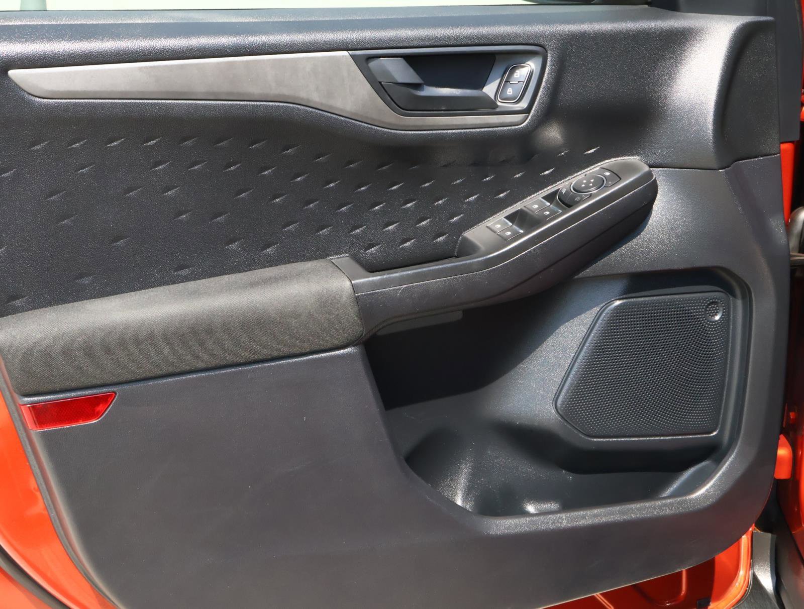 2020 Ford Escape S photo 14