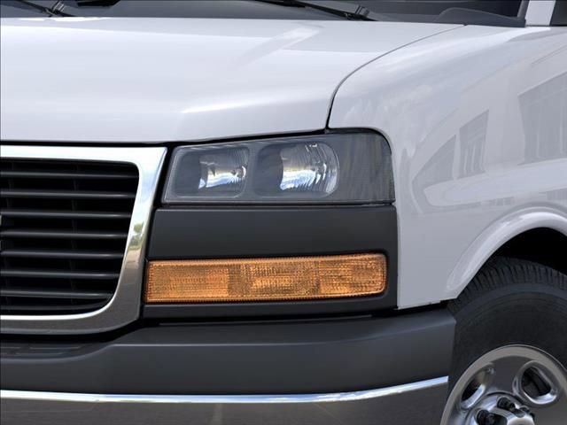 2025 Gmc Savana Cargo 2500 photo 2