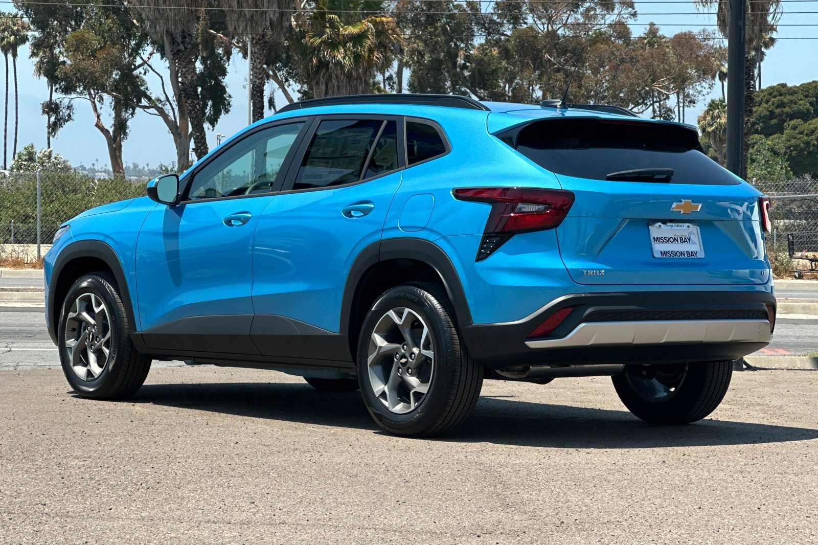2025 Chevrolet Trax LT photo 6