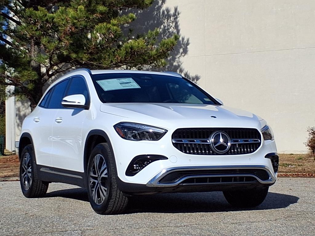 2025 Mercedes Benz GLA 250 photo 3
