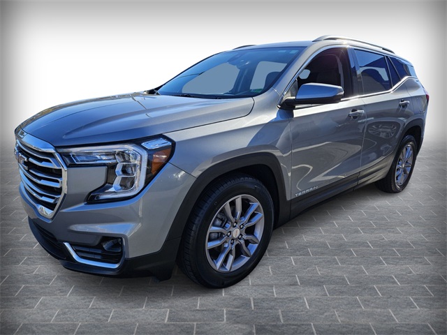 2024 Gmc Terrain SLT photo 2