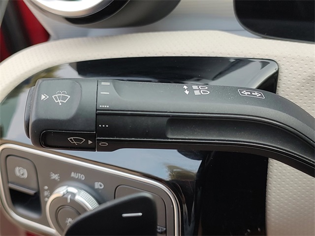 2021 Mercedes Benz CLA 250 photo 21
