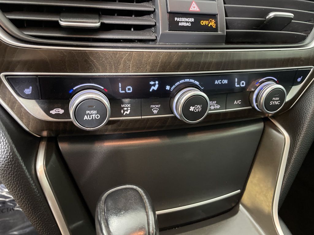 2018 Honda Accord EX-L photo 31