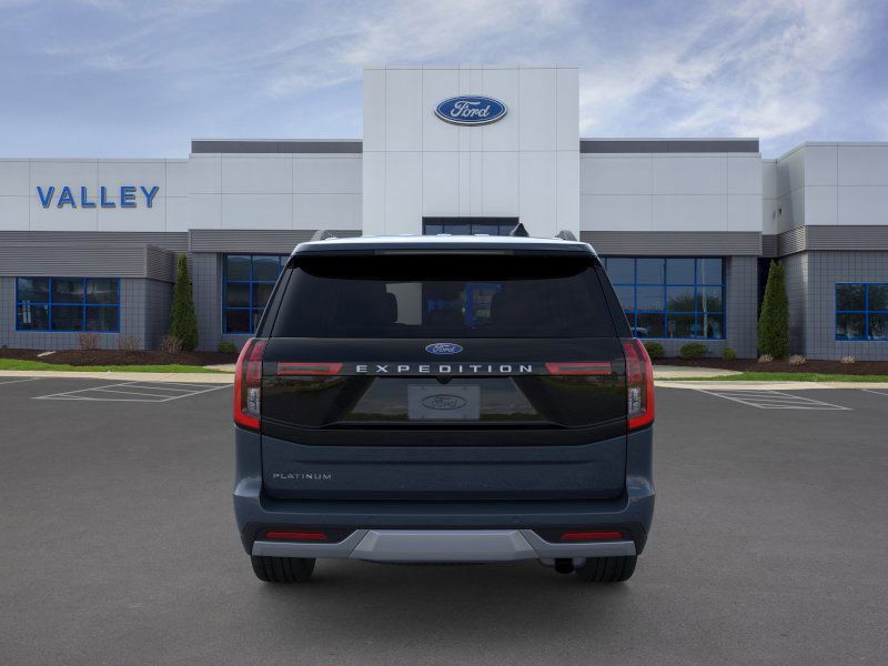2025 Ford Expedition Platinum photo 6