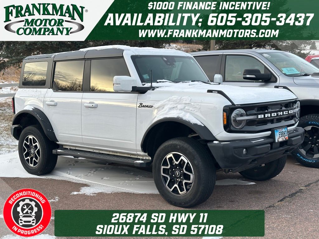 2022 Ford Bronco Outer Banks's photo