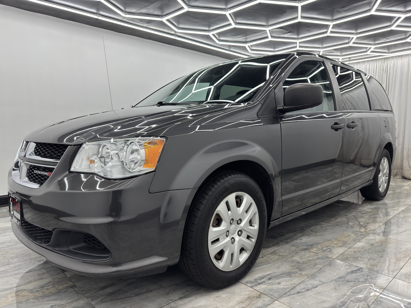 2019 Dodge Grand Caravan SE photo 3