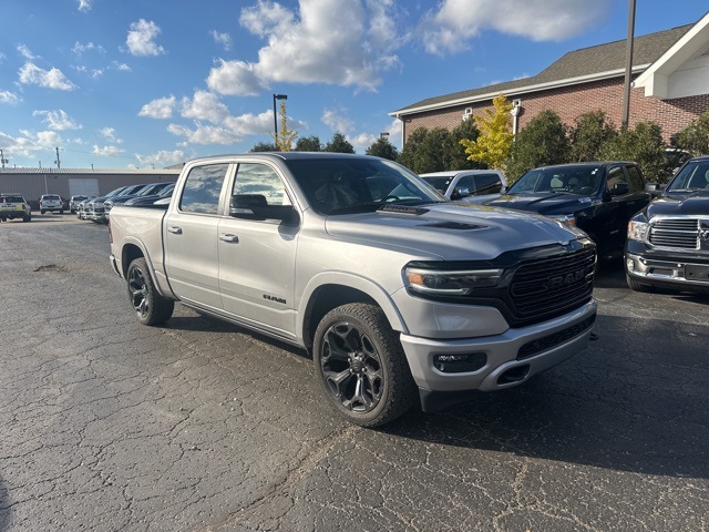 2022 Ram 1500 Limited photo 2