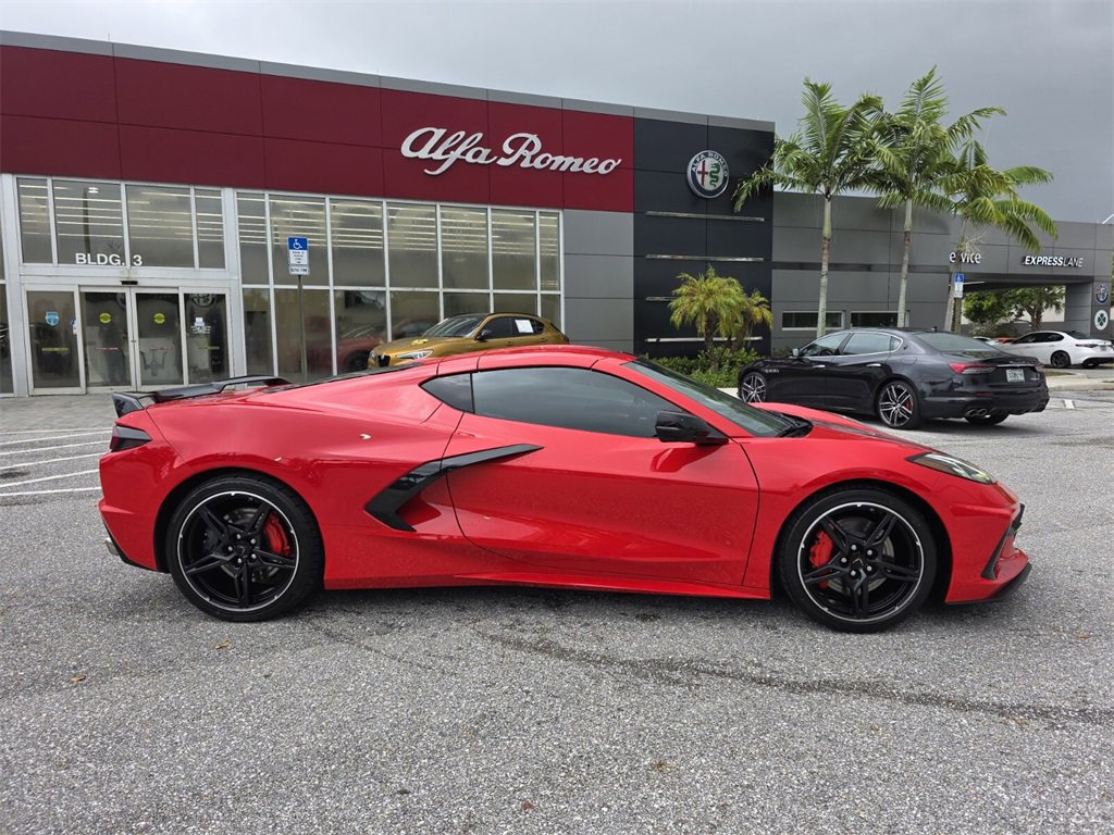 2021 Chevrolet Corvette Stingray 3LT photo 3