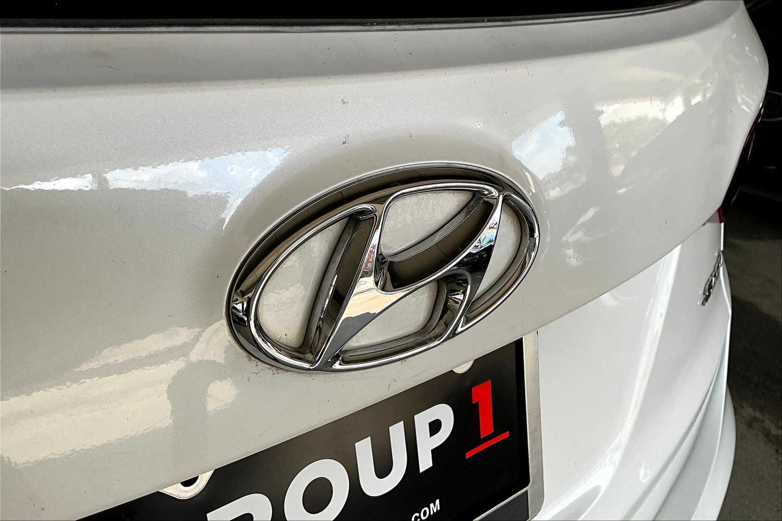 2017 Hyundai Santa Fe Sport photo 27