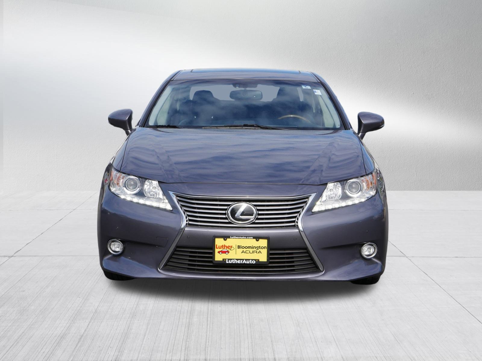 2015 Lexus ES 350 photo 2