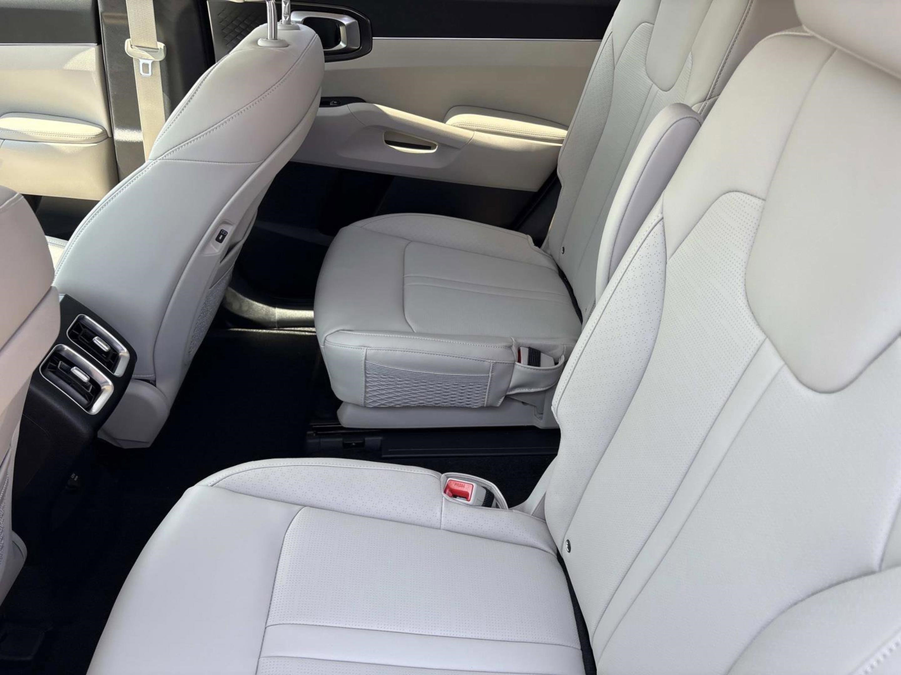 2025 Kia Sorento Hybrid EX photo 14