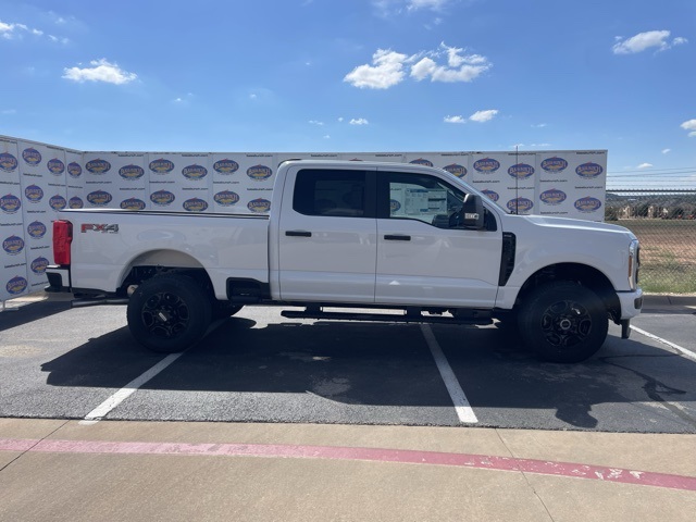 2026 Ford F-250 Super Duty XL's photo