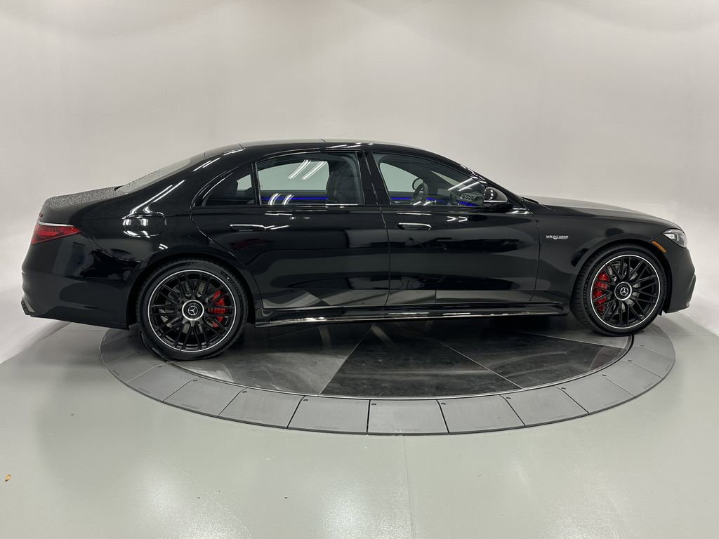2026 Mercedes Benz S AMG 63 e 4MATIC photo 8