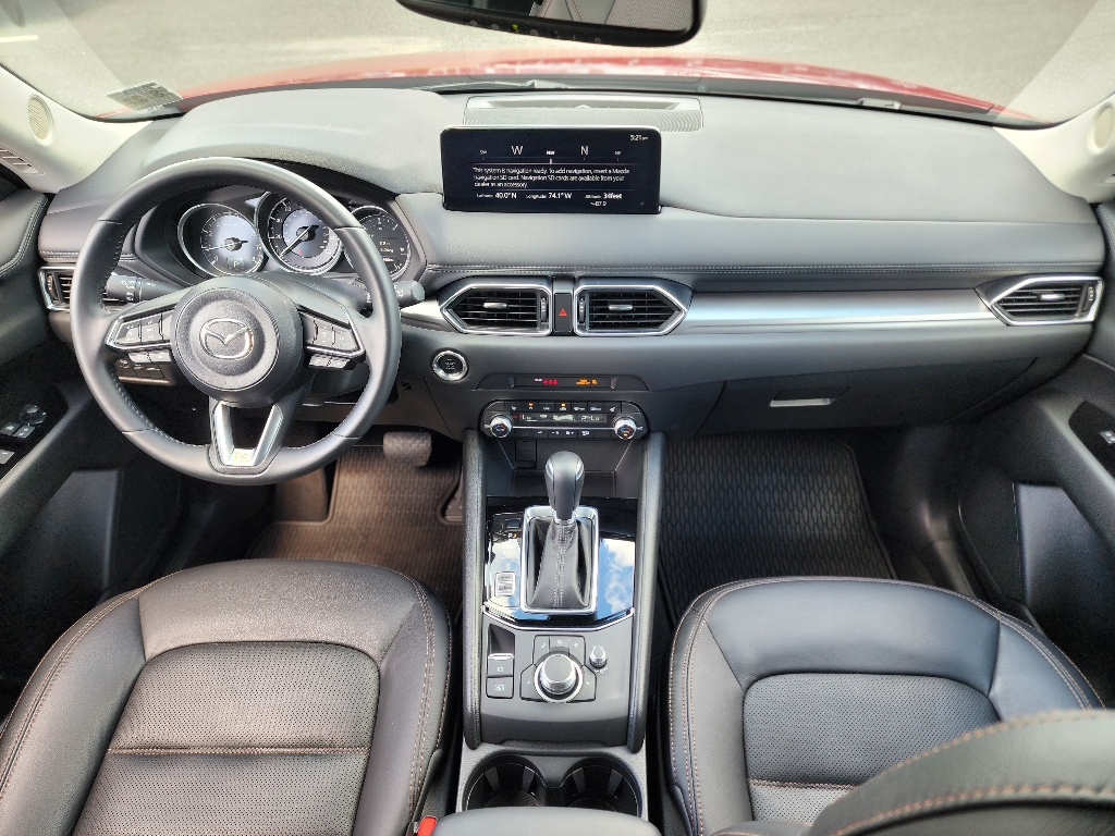2022 Mazda CX-5 2.5 S Preferred photo 2