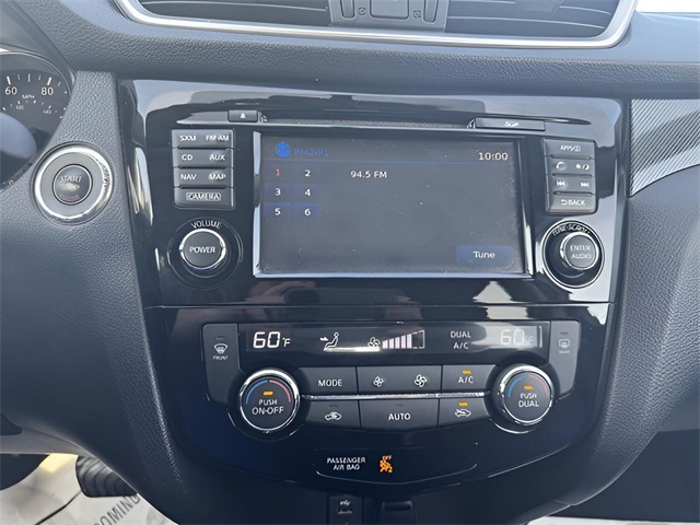 2015 Nissan Rogue SL photo 20