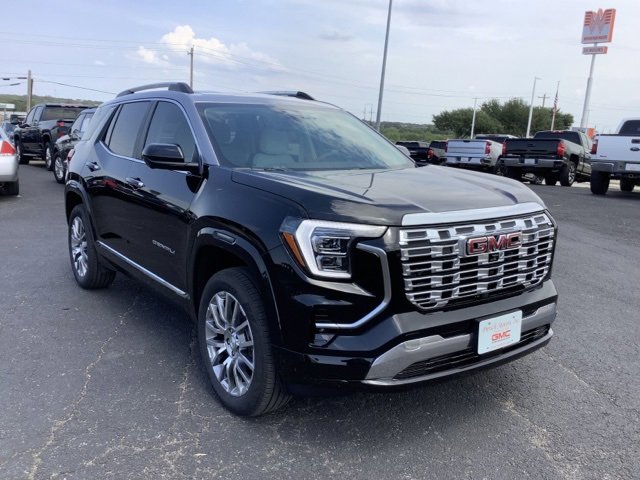 2026 GMC Terrain Denali's photo