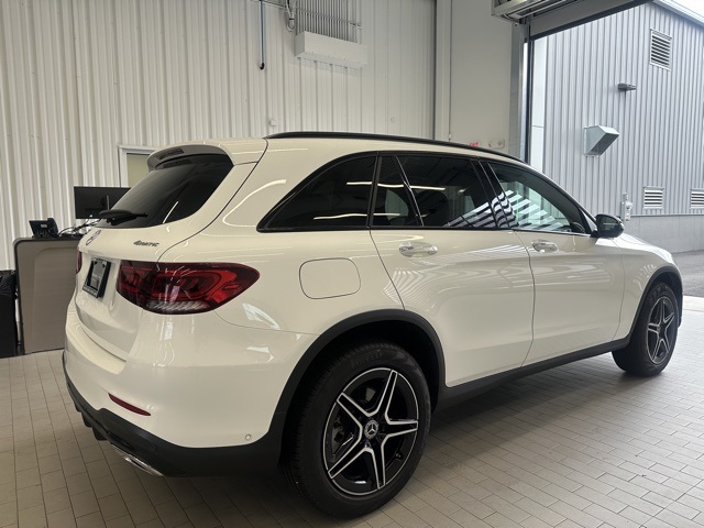 2022 Mercedes Benz GLC 300 4MATIC photo 3